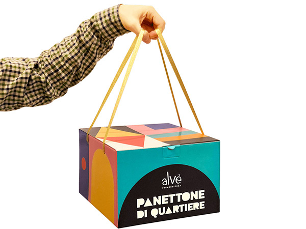 2a55f31711d34356f4fba273d9db27d41632291501.jpeg rollover-hinded-lid-hook-for-panettone.jpeg